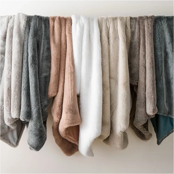 West Elm Chinchilla Faux Fur Throw π₯³HPπ₯³ - Picture 8 of 8